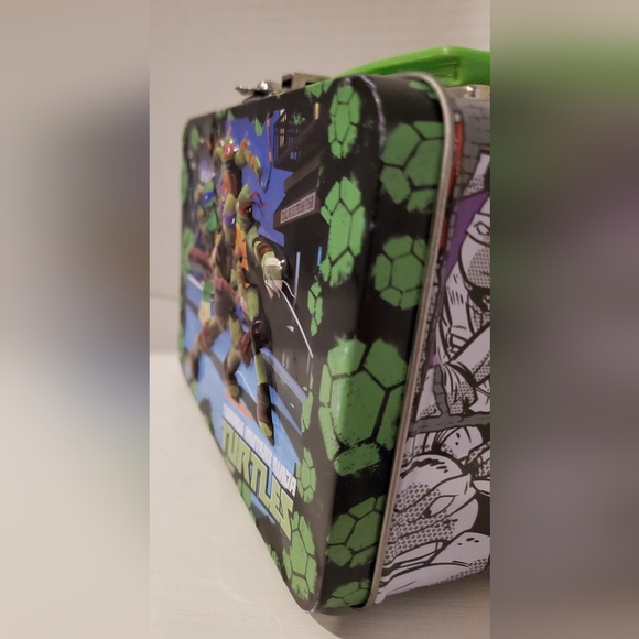 Nickelodeon Teenage Mutant Turtles Embossed Metal Lunch Box 5.5 Inches - Picture 2 of 9
